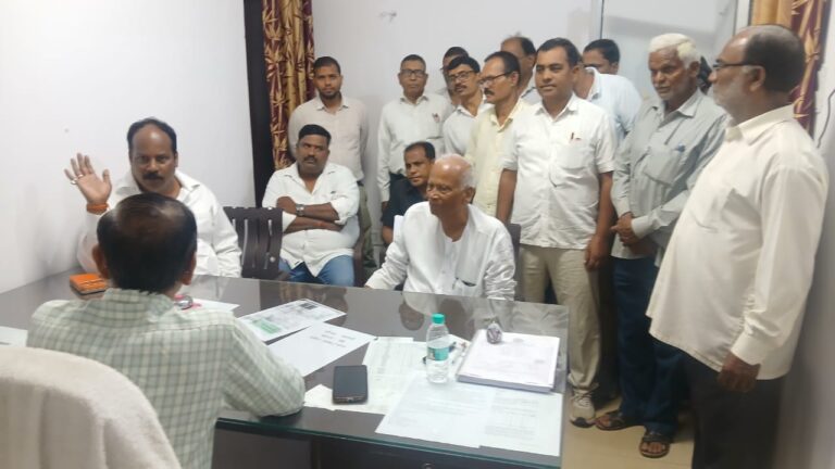 दस्तावेज नवीस संघ की हड़ताल समाप्त: एलपीसी की अनिवार्यता खत्म, खतियान की छायाप्रति से निबंधन