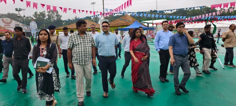 आदिवासी महोत्सव 2026 के भव्य आगाज के लिए तैयार अपर मुख्य सचिव श्रीमती वंदना दादेल ने लिया तैयारियों का जायजा