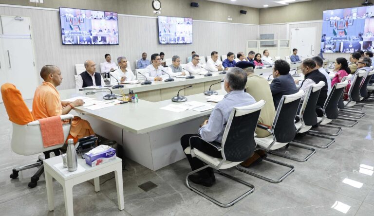 यूपी में कई PCS अधिकारियों का ट्रांसफर, सत्यम मिश्रा होंगे नए काशी विश्वनाथ CEO